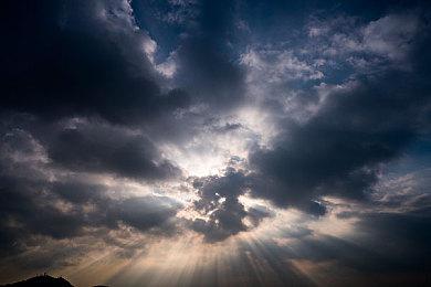 《黑石板》公布 结合《合金装备》《传送门》